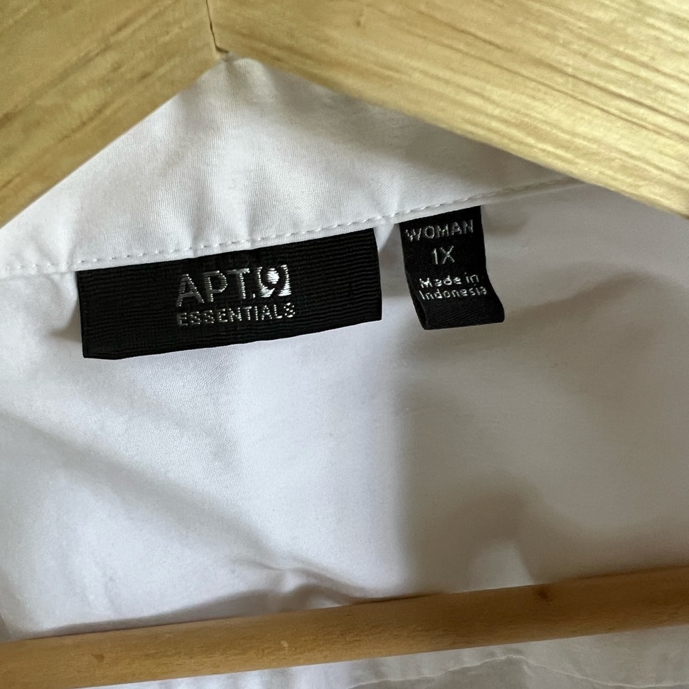APT.9 shirt - Picture 2 of 3